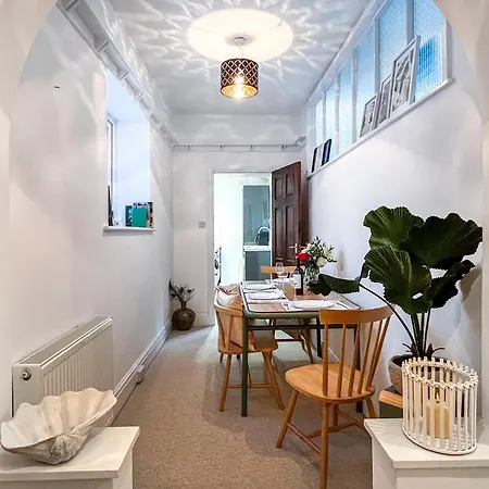 Mariners Muse Scarborough